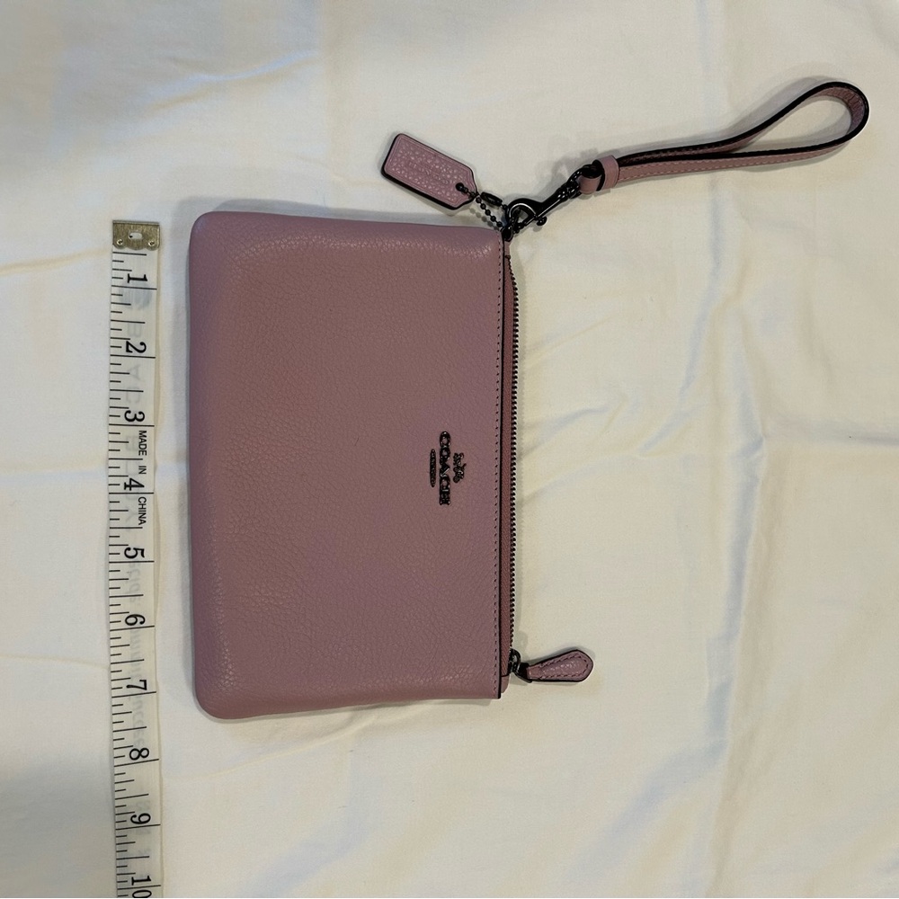 Coach Lavender Wristlet Leather - Picture 4 of 7